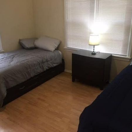 Comfortable 3 Bedroom Close To Base Sleeps 6 ロートン エクステリア 写真