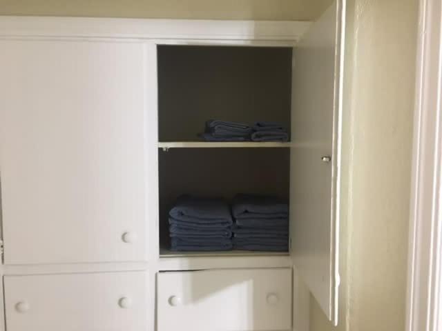 Comfortable 3 Bedroom Close To Base Sleeps 6 ロートン エクステリア 写真